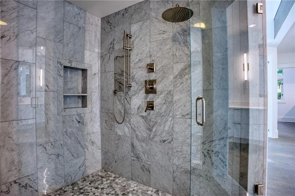 2883 W Roxboro Road Ne, Atlanta, Georgia 30324, 6 Bedrooms Bedrooms, ,8 BathroomsBathrooms,Residential,For Sale,2883 W Roxboro Road Ne,7395677
