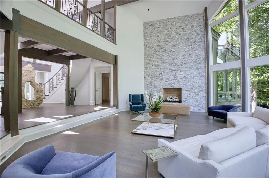 2883 W Roxboro Road Ne, Atlanta, Georgia 30324, 6 Bedrooms Bedrooms, ,8 BathroomsBathrooms,Residential,For Sale,2883 W Roxboro Road Ne,7395677