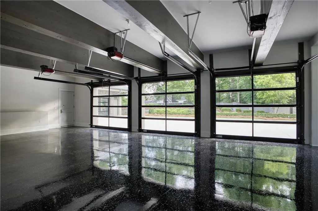 2883 W Roxboro Road Ne, Atlanta, Georgia 30324, 6 Bedrooms Bedrooms, ,8 BathroomsBathrooms,Residential,For Sale,2883 W Roxboro Road Ne,7395677