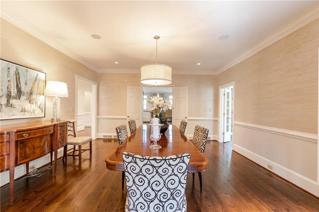 1415 N Harris Ridge, Atlanta, Georgia 30327, 5 Bedrooms Bedrooms, ,5 BathroomsBathrooms,Residential,Sold,1415 N Harris Ridge,6664311