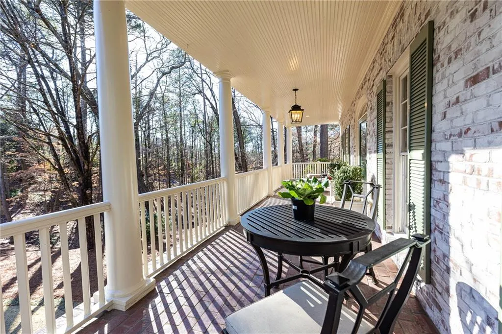 1415 N Harris Ridge, Atlanta, Georgia 30327, 5 Bedrooms Bedrooms, ,5 BathroomsBathrooms,Residential,Sold,1415 N Harris Ridge,6664311