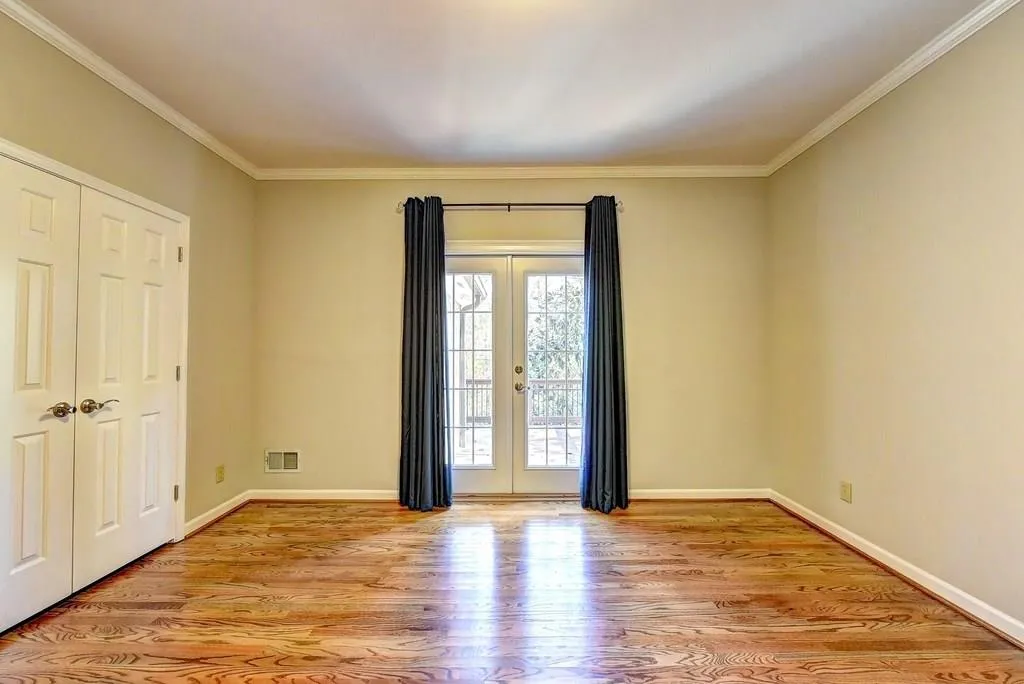 3000 Coles Way, Sandy Springs, Georgia 30350, 6 Bedrooms Bedrooms, ,5 BathroomsBathrooms,Residential,Sold,3000 Coles Way,6091840