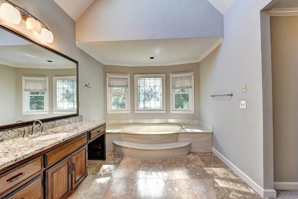 3000 Coles Way, Sandy Springs, Georgia 30350, 6 Bedrooms Bedrooms, ,5 BathroomsBathrooms,Residential,Sold,3000 Coles Way,6091840
