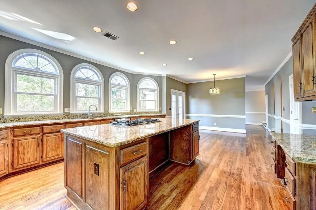 3000 Coles Way, Sandy Springs, Georgia 30350, 6 Bedrooms Bedrooms, ,5 BathroomsBathrooms,Residential,Sold,3000 Coles Way,6091840