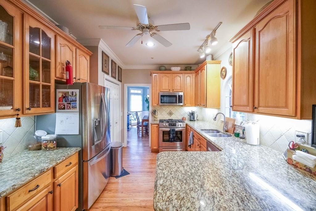 335 Ledgemont Court NE, Atlanta, Georgia 30342, 4 Bedrooms Bedrooms, ,3 BathroomsBathrooms,Residential,Sold,335 Ledgemont Court NE,7257001