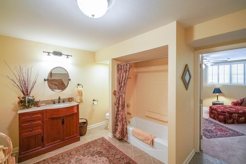 335 Ledgemont Court NE, Atlanta, Georgia 30342, 4 Bedrooms Bedrooms, ,3 BathroomsBathrooms,Residential,Sold,335 Ledgemont Court NE,7257001