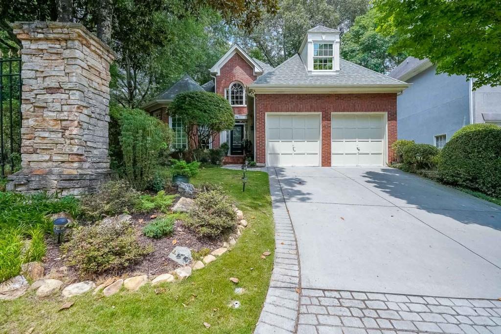 335 Ledgemont Court NE, Atlanta, Georgia 30342, 4 Bedrooms Bedrooms, ,3 BathroomsBathrooms,Residential,Sold,335 Ledgemont Court NE,7257001