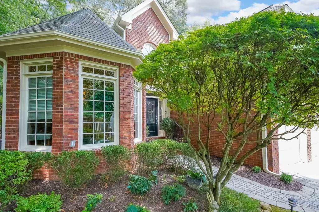 335 Ledgemont Court NE, Atlanta, Georgia 30342, 4 Bedrooms Bedrooms, ,3 BathroomsBathrooms,Residential,Sold,335 Ledgemont Court NE,7257001