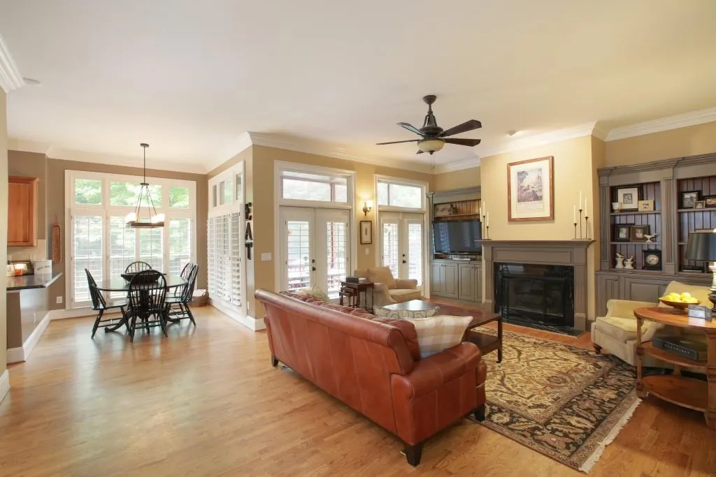 2575 Brookline Circle Ne, Brookhaven, Georgia 30319, 4 Bedrooms Bedrooms, ,5 BathroomsBathrooms,Residential,Sold,2575 Brookline Circle Ne,5703584