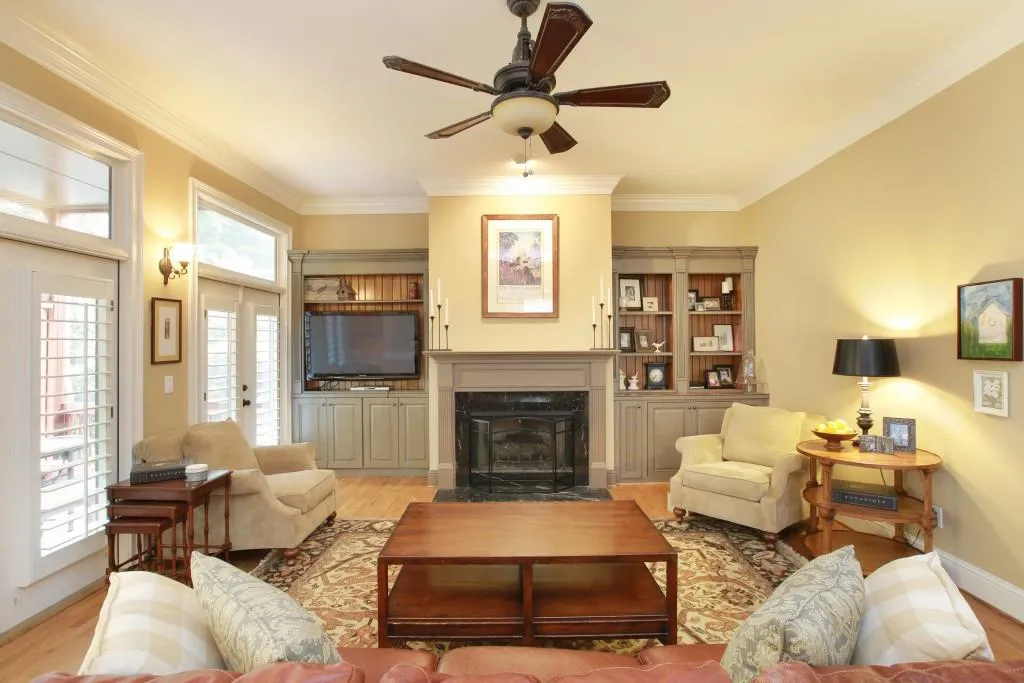 2575 Brookline Circle Ne, Brookhaven, Georgia 30319, 4 Bedrooms Bedrooms, ,5 BathroomsBathrooms,Residential,Sold,2575 Brookline Circle Ne,5703584