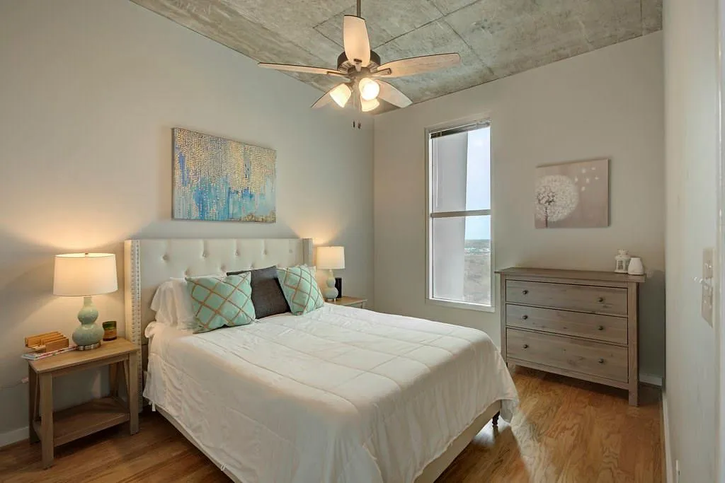 250 Pharr Road Ne Unit 2115, Atlanta, Georgia 30305, 1 Bedroom Bedrooms, ,1 BathroomBathrooms,Residential,Sold,250 Pharr Road Ne Unit 2115,5988073