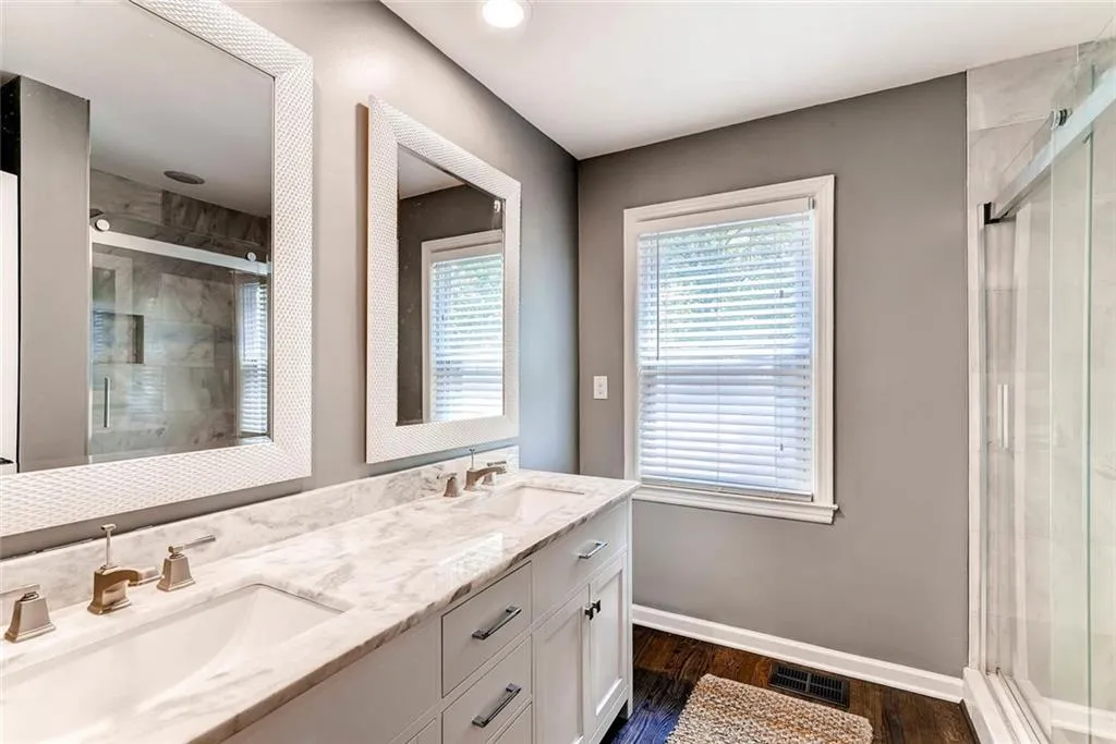 507 Pine Haven Lane N, Sandy Springs, Georgia 30342, 4 Bedrooms Bedrooms, ,4 BathroomsBathrooms,Residential,Sold,507 Pine Haven Lane N,5741425