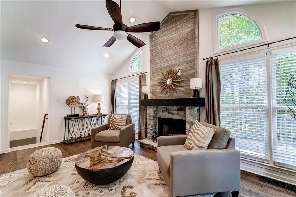 507 Pine Haven Lane N, Sandy Springs, Georgia 30342, 4 Bedrooms Bedrooms, ,4 BathroomsBathrooms,Residential,Sold,507 Pine Haven Lane N,5741425