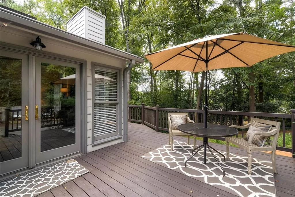 507 Pine Haven Lane N, Sandy Springs, Georgia 30342, 4 Bedrooms Bedrooms, ,4 BathroomsBathrooms,Residential,Sold,507 Pine Haven Lane N,5741425