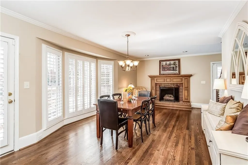2645 Braffington Court, Sandy Springs, Georgia 30350, 4 Bedrooms Bedrooms, ,4 BathroomsBathrooms,Residential,Sold,2645 Braffington Court,5654530