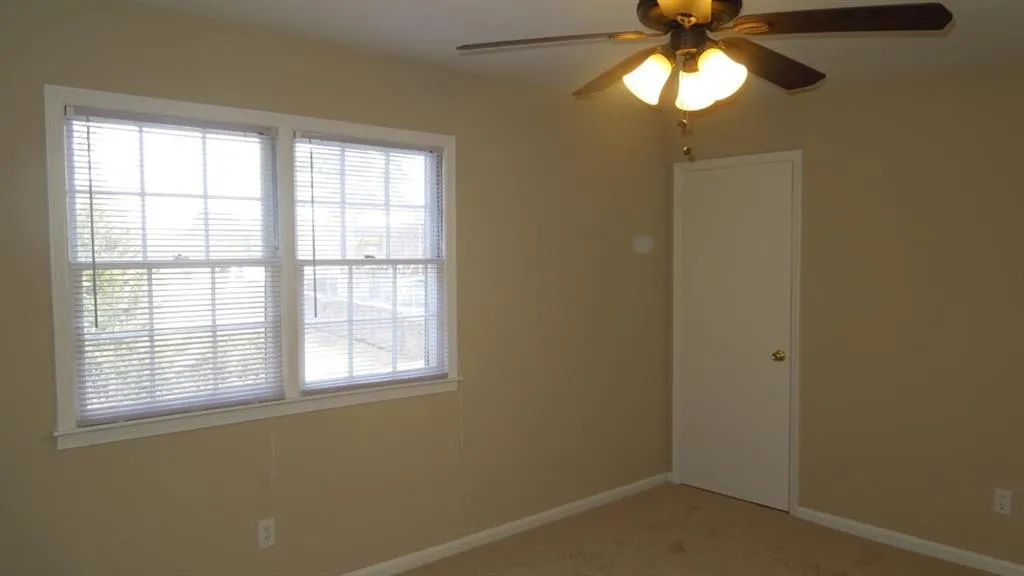 6520 Roswell Road Unit #8, Atlanta, Georgia 30328, 2 Bedrooms Bedrooms, ,1 BathroomBathrooms,Residential,Sold,6520 Roswell Road Unit #8,5642017