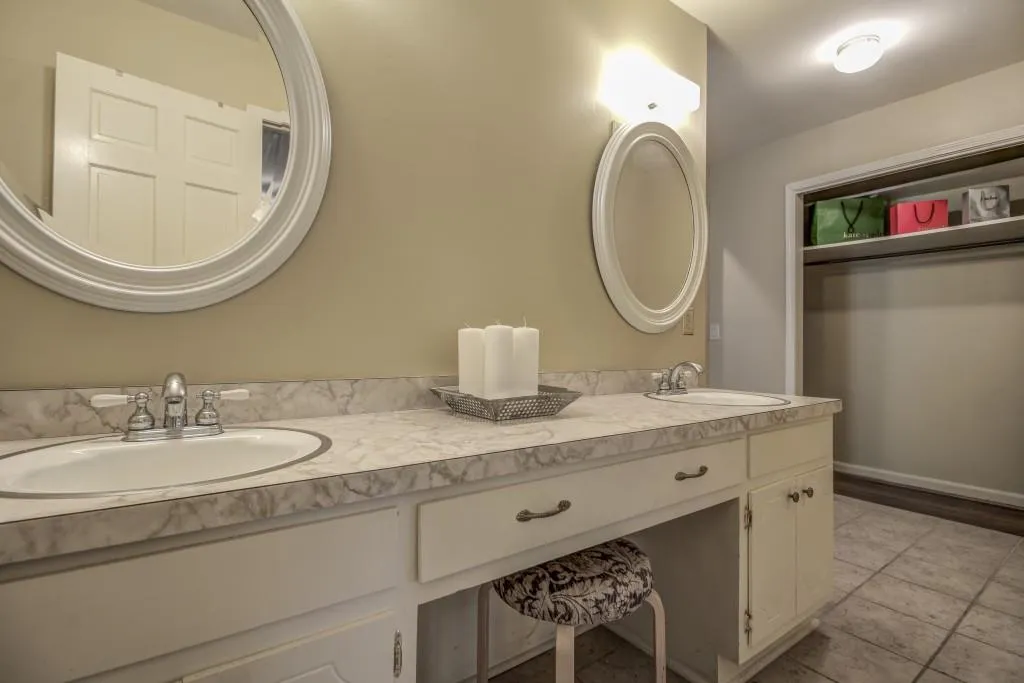 595 Chestnut Hall Lane, Atlanta, Georgia 30327, 4 Bedrooms Bedrooms, ,2 BathroomsBathrooms,Residential,Sold,595 Chestnut Hall Lane,5630180