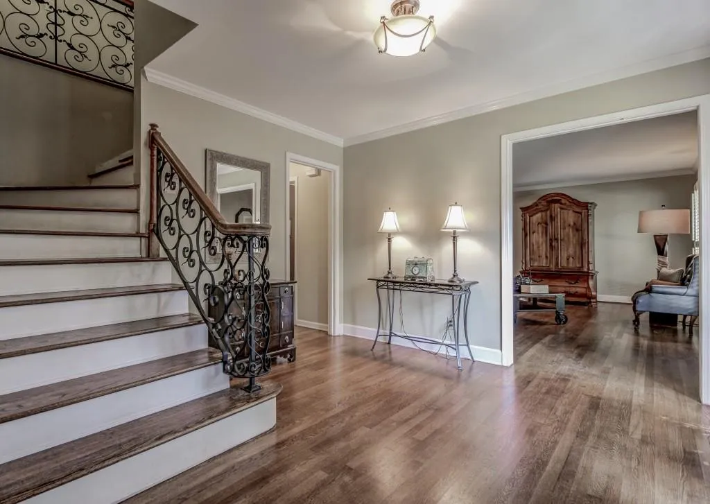 595 Chestnut Hall Lane, Atlanta, Georgia 30327, 4 Bedrooms Bedrooms, ,2 BathroomsBathrooms,Residential,Sold,595 Chestnut Hall Lane,5630180
