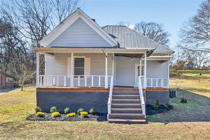 246 Spring Street, Commerce, Georgia 30529