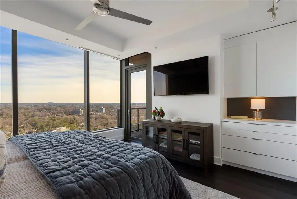 3630 Peachtree Road Ne Unit #2104, Atlanta, Georgia 30326, 2 Bedrooms Bedrooms, ,2 BathroomsBathrooms,Residential,For Sale,3630 Peachtree Road Ne Unit #2104,7667110