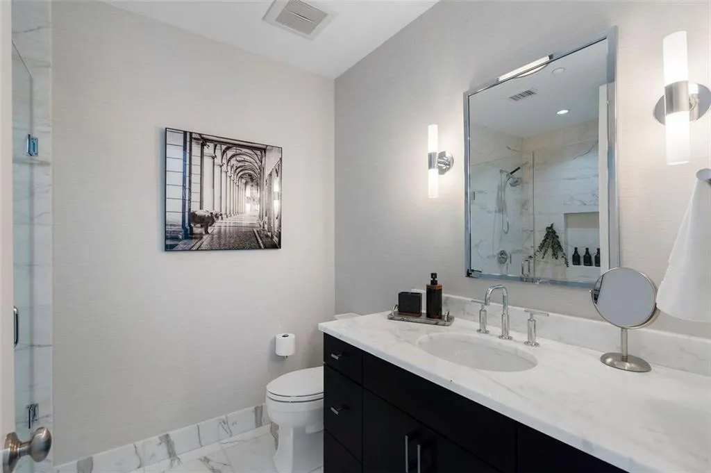 3630 Peachtree Road Ne Unit #2104, Atlanta, Georgia 30326, 2 Bedrooms Bedrooms, ,2 BathroomsBathrooms,Residential,For Sale,3630 Peachtree Road Ne Unit #2104,7667110