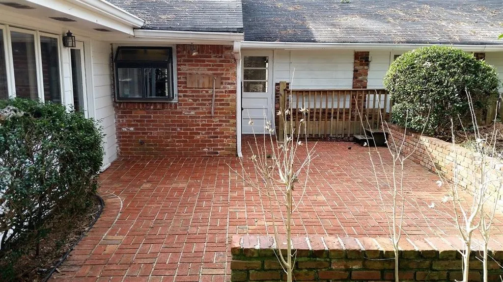 420 Montevallo Drive, Sandy Springs, Georgia 30342, 4 Bedrooms Bedrooms, ,3 BathroomsBathrooms,Residential,Sold,420 Montevallo Drive,5638614