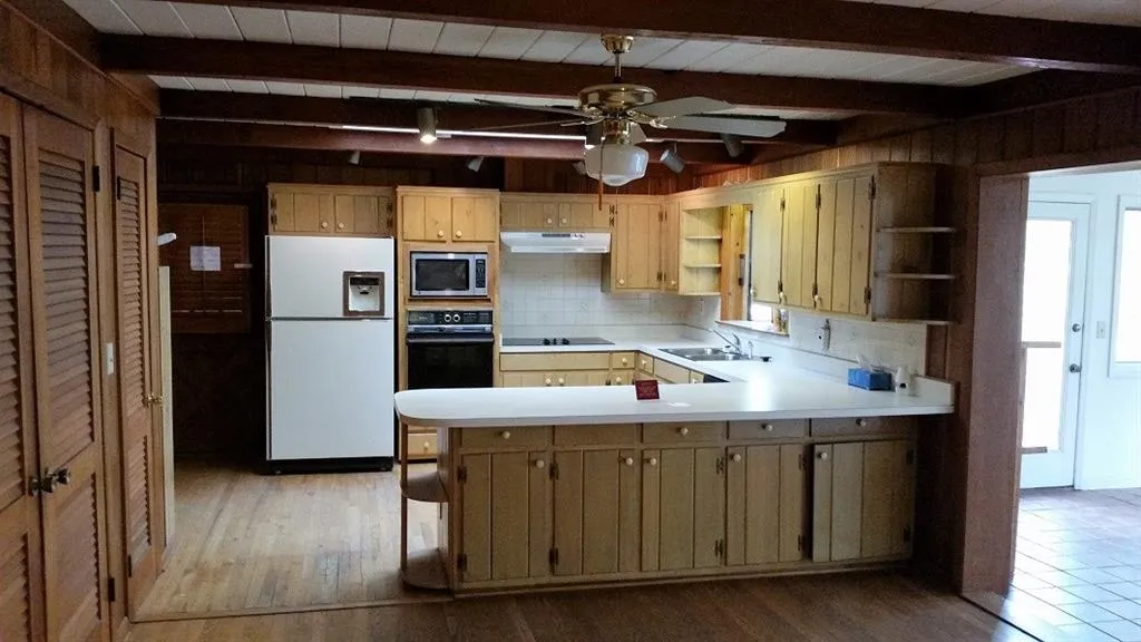 420 Montevallo Drive, Sandy Springs, Georgia 30342, 4 Bedrooms Bedrooms, ,3 BathroomsBathrooms,Residential,Sold,420 Montevallo Drive,5638614