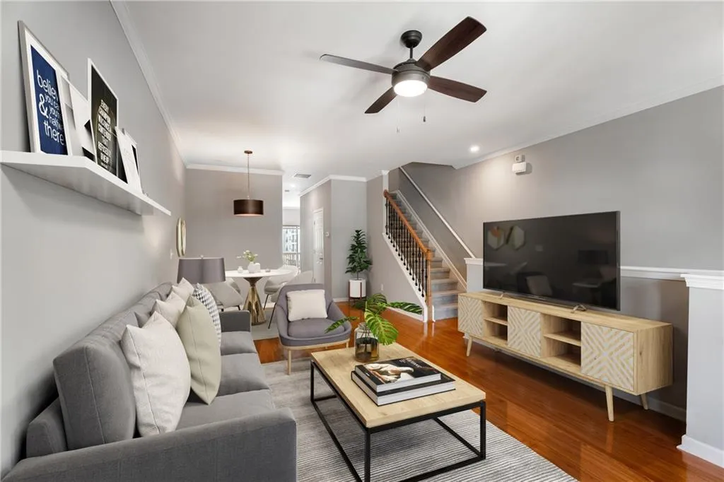 2015 Liberty Court Nw, Atlanta, Georgia 30318, 3 Bedrooms Bedrooms, ,3 BathroomsBathrooms,Residential,Sold,2015 Liberty Court Nw,7578731