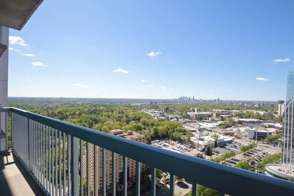 3324 Peachtree Road Ne Unit 2708, Atlanta, Georgia 30326, 1 Bedroom Bedrooms, ,1 BathroomBathrooms,Residential,Sold,3324 Peachtree Road Ne Unit 2708,5830362