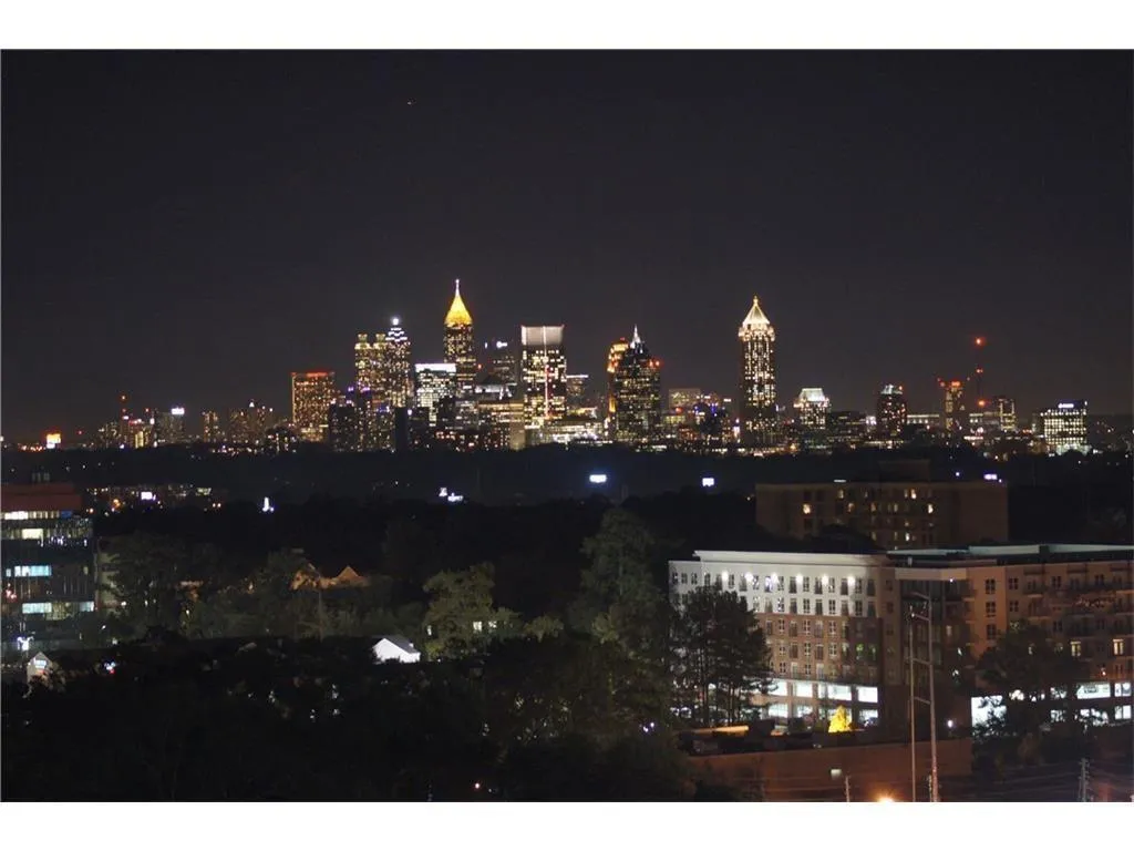 3324 Peachtree Road Ne Unit 2708, Atlanta, Georgia 30326, 1 Bedroom Bedrooms, ,1 BathroomBathrooms,Residential,Sold,3324 Peachtree Road Ne Unit 2708,5830362