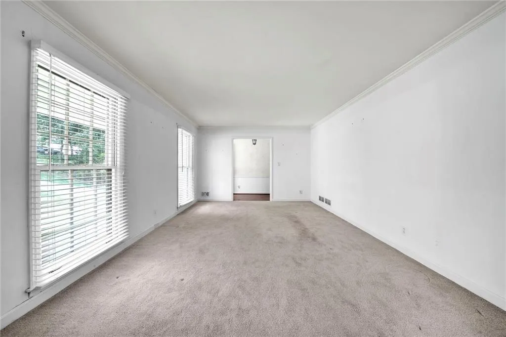 605 Patrick Place Ne, Sandy Springs, Georgia 30328, 3 Bedrooms Bedrooms, ,2 BathroomsBathrooms,Residential,Sold,605 Patrick Place Ne,7359227