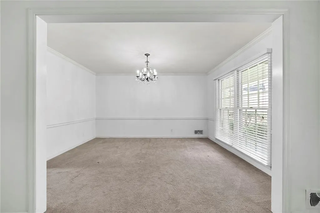 605 Patrick Place Ne, Sandy Springs, Georgia 30328, 3 Bedrooms Bedrooms, ,2 BathroomsBathrooms,Residential,Sold,605 Patrick Place Ne,7359227