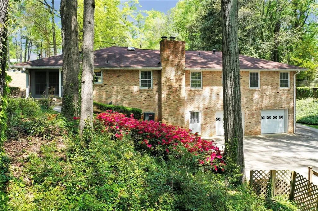 605 Patrick Place Ne, Sandy Springs, Georgia 30328, 3 Bedrooms Bedrooms, ,2 BathroomsBathrooms,Residential,Sold,605 Patrick Place Ne,7359227