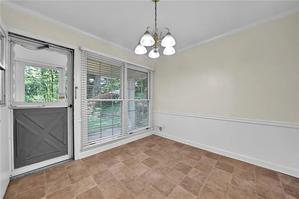 605 Patrick Place Ne, Sandy Springs, Georgia 30328, 3 Bedrooms Bedrooms, ,2 BathroomsBathrooms,Residential,Sold,605 Patrick Place Ne,7359227