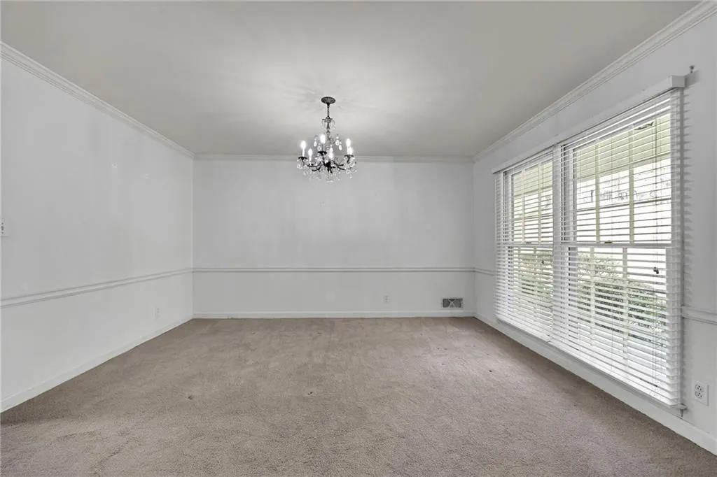 605 Patrick Place Ne, Sandy Springs, Georgia 30328, 3 Bedrooms Bedrooms, ,2 BathroomsBathrooms,Residential,Sold,605 Patrick Place Ne,7359227