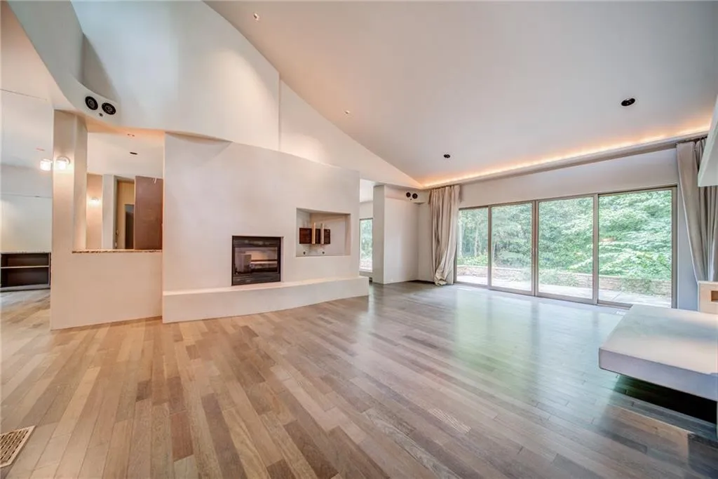 720 Weatherly Lane, Sandy Springs, Georgia 30328, 5 Bedrooms Bedrooms, ,4 BathroomsBathrooms,Residential,Sold,720 Weatherly Lane,7098606 720 Weatherly Lane, Sandy Springs, Georgia 30328, 5 Bedrooms Bedrooms, ,4 BathroomsBathrooms,Residential,Sold,720 Weatherly Lane,7098606