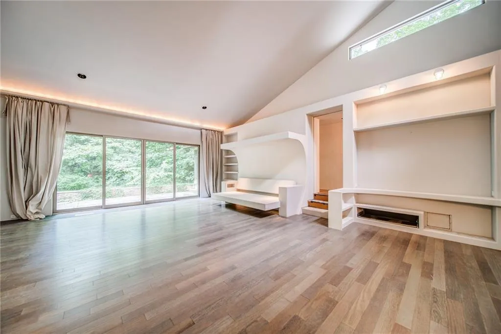 720 Weatherly Lane, Sandy Springs, Georgia 30328, 5 Bedrooms Bedrooms, ,4 BathroomsBathrooms,Residential,Sold,720 Weatherly Lane,7098606 720 Weatherly Lane, Sandy Springs, Georgia 30328, 5 Bedrooms Bedrooms, ,4 BathroomsBathrooms,Residential,Sold,720 Weatherly Lane,7098606