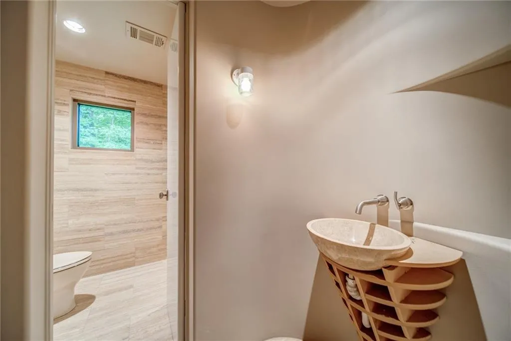 720 Weatherly Lane, Sandy Springs, Georgia 30328, 5 Bedrooms Bedrooms, ,4 BathroomsBathrooms,Residential,Sold,720 Weatherly Lane,7098606 720 Weatherly Lane, Sandy Springs, Georgia 30328, 5 Bedrooms Bedrooms, ,4 BathroomsBathrooms,Residential,Sold,720 Weatherly Lane,7098606