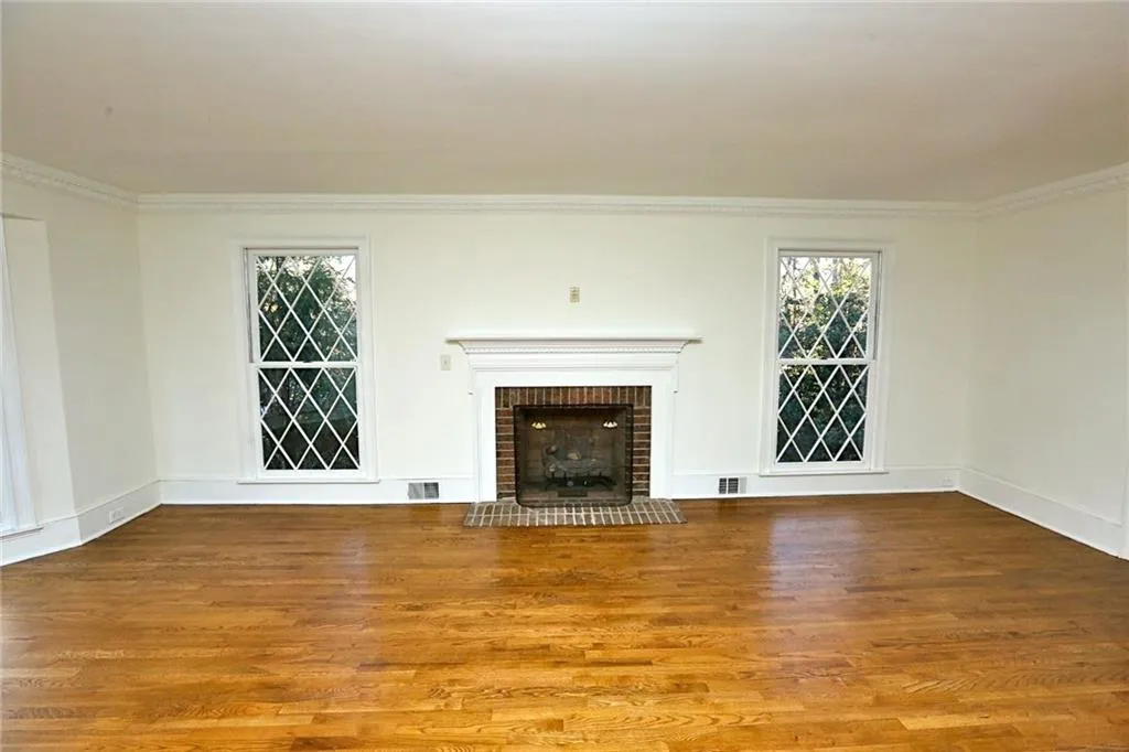 5025 Willow Bluff Drive, Sandy Springs, Georgia 30350, 5 Bedrooms Bedrooms, ,4 BathroomsBathrooms,Residential,Sold,5025 Willow Bluff Drive,6112183