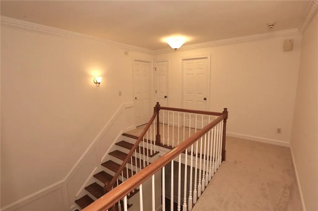 5025 Willow Bluff Drive, Sandy Springs, Georgia 30350, 5 Bedrooms Bedrooms, ,4 BathroomsBathrooms,Residential,Sold,5025 Willow Bluff Drive,6112183