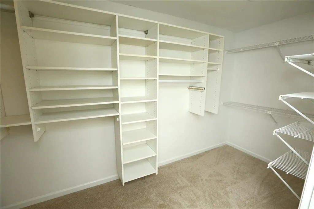 5025 Willow Bluff Drive, Sandy Springs, Georgia 30350, 5 Bedrooms Bedrooms, ,4 BathroomsBathrooms,Residential,Sold,5025 Willow Bluff Drive,6112183