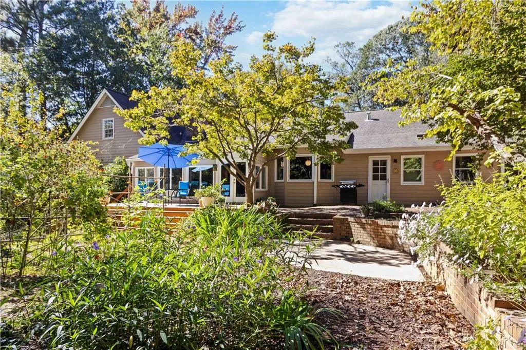 3475 Tanbark Court Ne, Atlanta, Georgia 30319, 5 Bedrooms Bedrooms, ,3 BathroomsBathrooms,Residential,For Sale,3475 Tanbark Court Ne,7666881