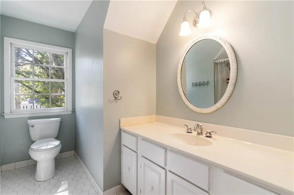 3475 Tanbark Court Ne, Atlanta, Georgia 30319, 5 Bedrooms Bedrooms, ,3 BathroomsBathrooms,Residential,For Sale,3475 Tanbark Court Ne,7666881