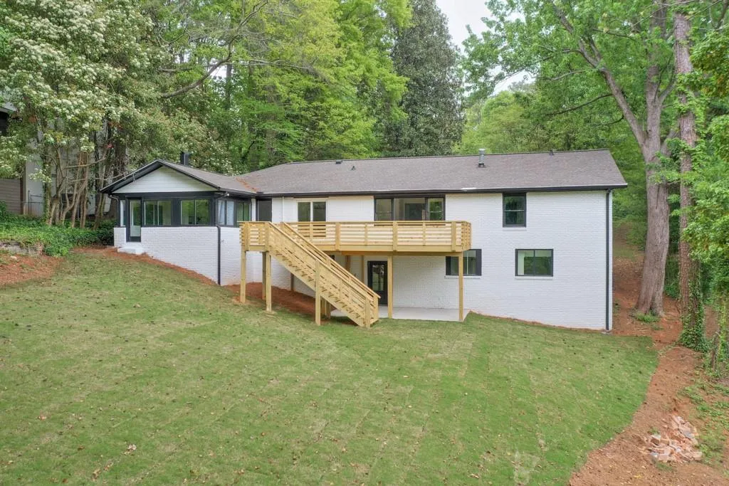 395 Montevallo Drive, Sandy Springs, Georgia 30342, 4 Bedrooms Bedrooms, ,3 BathroomsBathrooms,Residential,Sold,395 Montevallo Drive,7077552