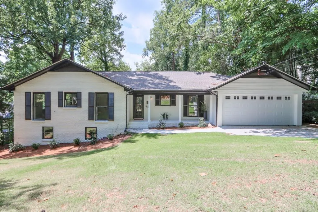 395 Montevallo Drive, Sandy Springs, Georgia 30342, 4 Bedrooms Bedrooms, ,3 BathroomsBathrooms,Residential,Sold,395 Montevallo Drive,7077552