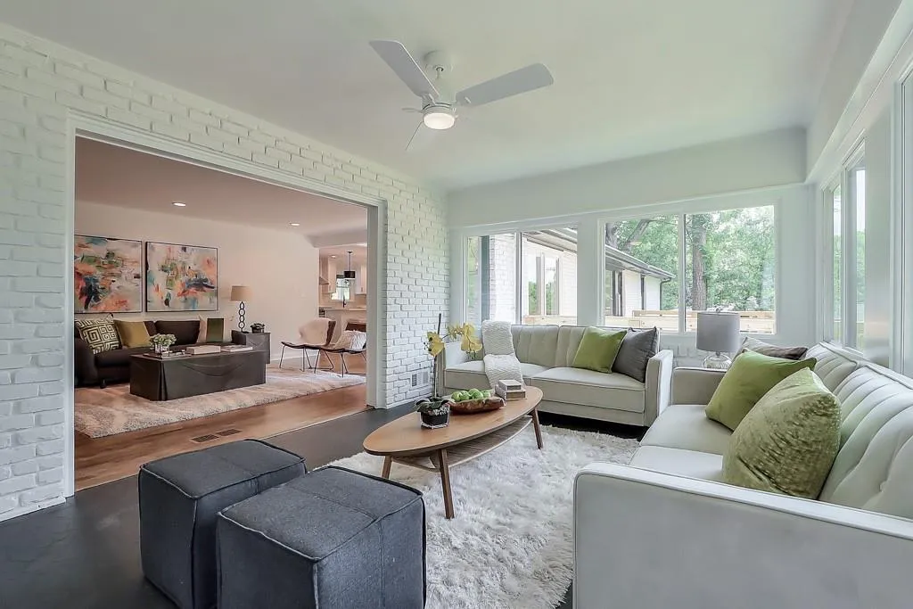 395 Montevallo Drive, Sandy Springs, Georgia 30342, 4 Bedrooms Bedrooms, ,3 BathroomsBathrooms,Residential,Sold,395 Montevallo Drive,7077552
