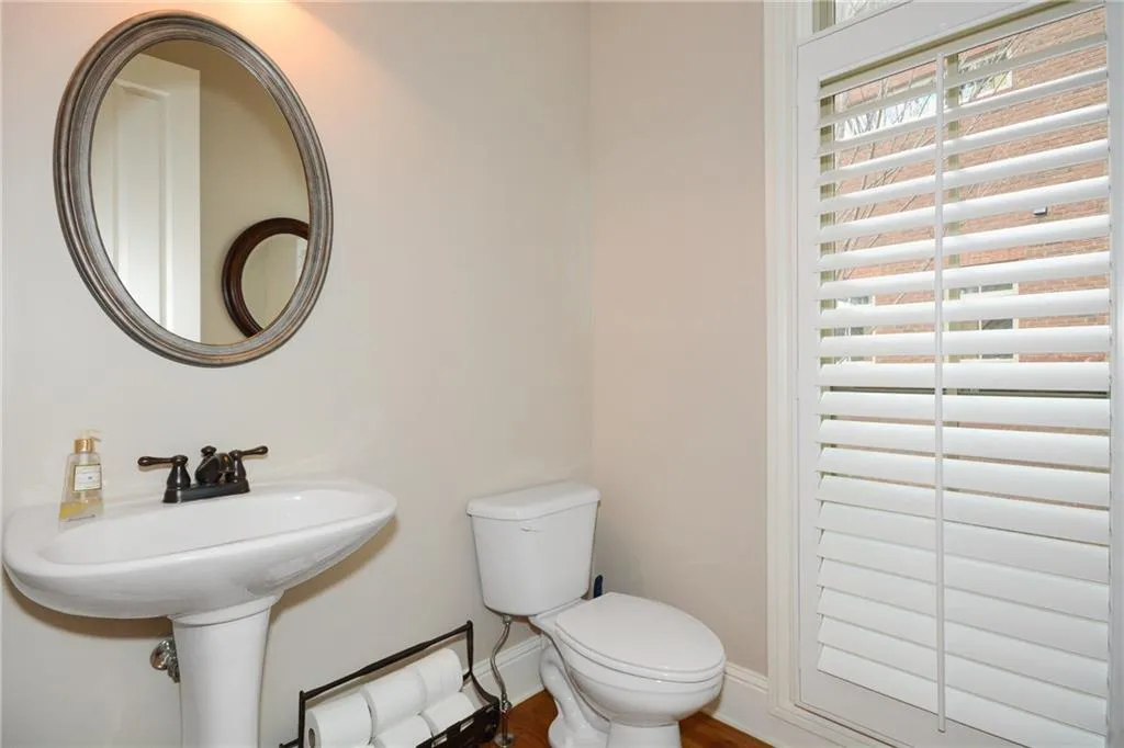 357 Alderwood Lane Unit 53, Sandy Springs, Georgia 30328, 3 Bedrooms Bedrooms, ,3 BathroomsBathrooms,Residential,Sold,357 Alderwood Lane Unit 53,5802461