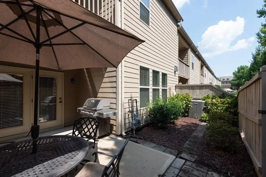 5525 Parkerton Lane, Atlanta, Georgia 30342, 3 Bedrooms Bedrooms, ,3 BathroomsBathrooms,Residential,Sold,5525 Parkerton Lane,6579437