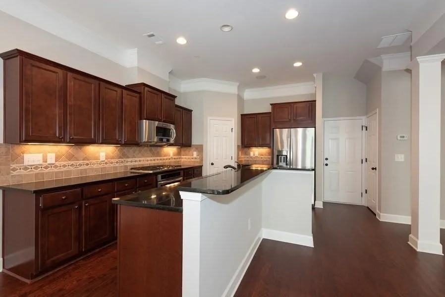 5525 Parkerton Lane, Atlanta, Georgia 30342, 3 Bedrooms Bedrooms, ,3 BathroomsBathrooms,Residential,Sold,5525 Parkerton Lane,6579437