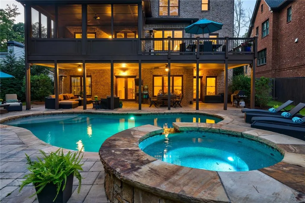 309 Windsor Parkway, Sandy Springs, Georgia 30342, 5 Bedrooms Bedrooms, ,5 BathroomsBathrooms,Residential,Sold,309 Windsor Parkway,6779853